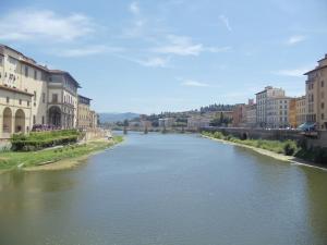 298014_2415621033906_476462_n