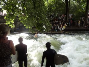 317731_2415445629521_1501646_n