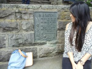 578061_4041579796621_463176661_n